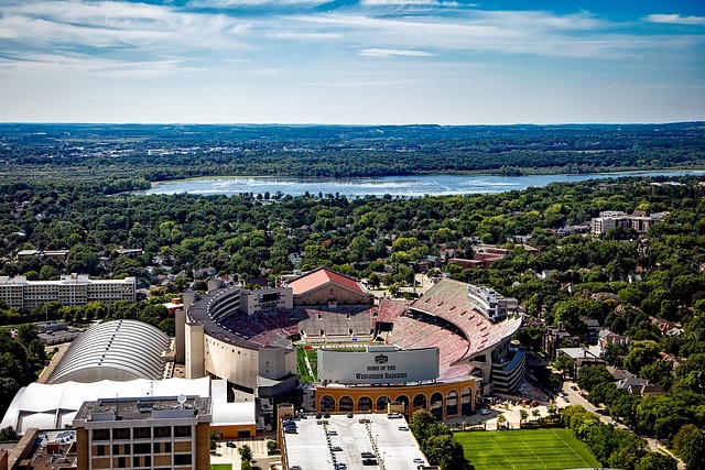 Women’s Hockey in Wisconsin