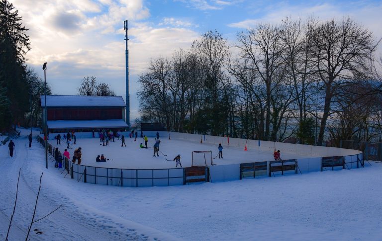 How the NHL Turned Outdoor Hockey Into Nostalgia Theater