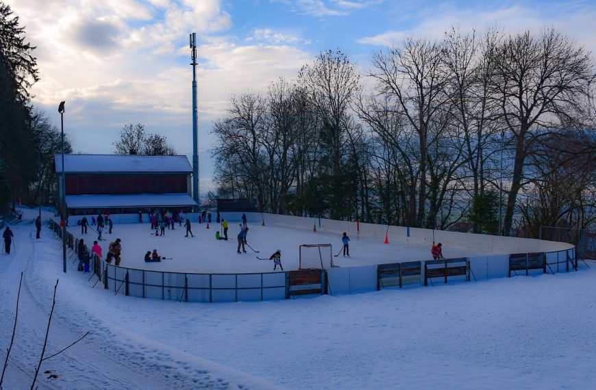 How the NHL Turned Outdoor Hockey Into Nostalgia Theater